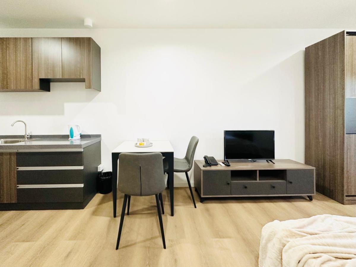 Mangrove Residences Mactan Punta Engano  Ngoại thất bức ảnh